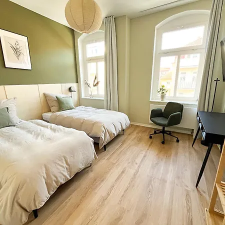 Retreat - 6 Ps - Ruhig - Balkon - Familien & Gruppen アパート