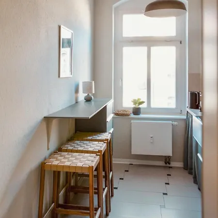 Retreat - 6 Ps - Ruhig - Balkon - Familien & Gruppen Διαμέρισμα *